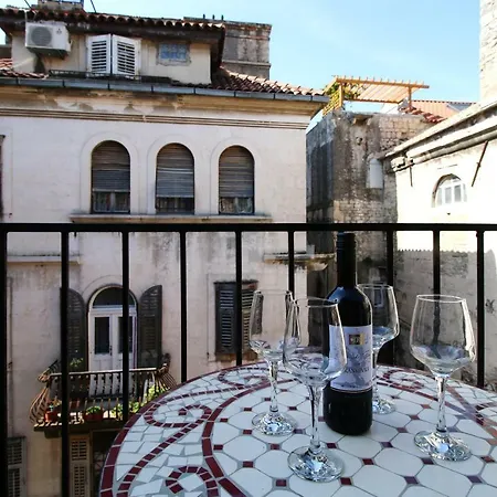 Apartment Ispod Ure